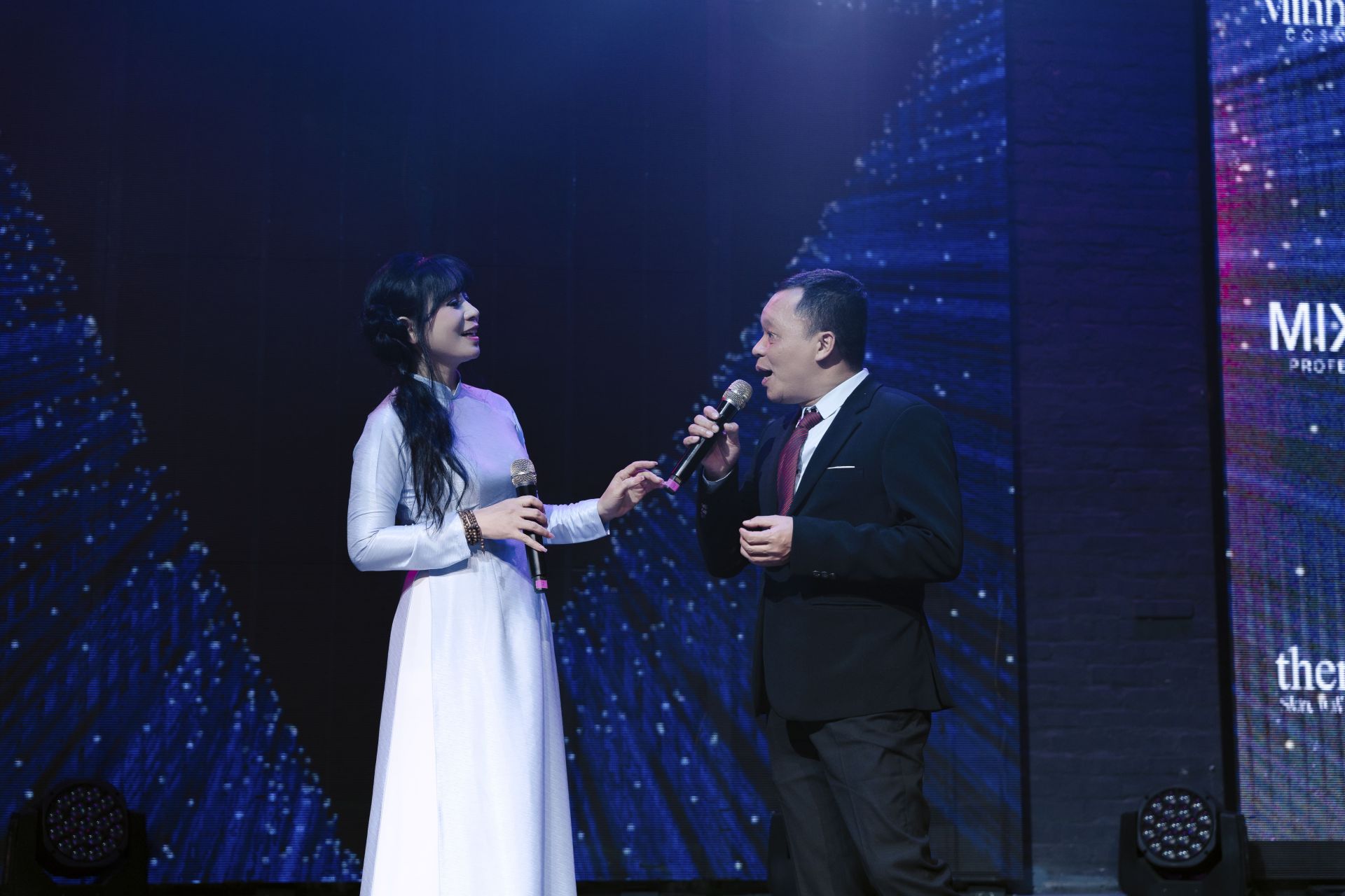 Song ca giữa Đại lý và Giám đốc công ty thể hiện sự gắn kết